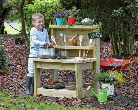 Small Mud Kitchen